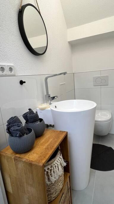 Boho Apartment Mit Aussicht Auf Gartenoase Naehe Duesseldorf Krefeld Exterior photo
